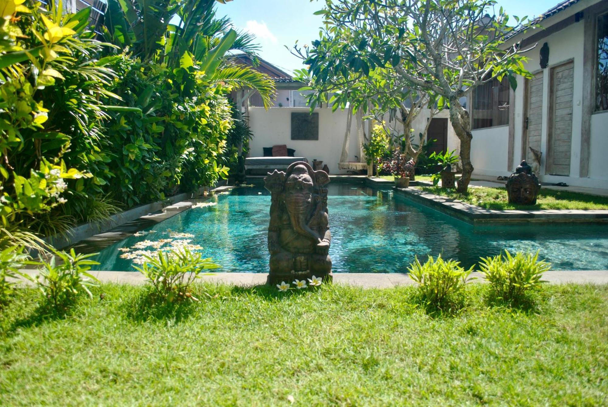 Damai Uluwatu Hotel Exterior foto